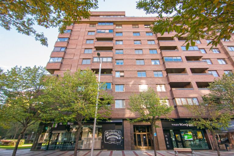 Categoría, luz y vistas en PIO XII, una de las mejores Avenidas de Pamplona