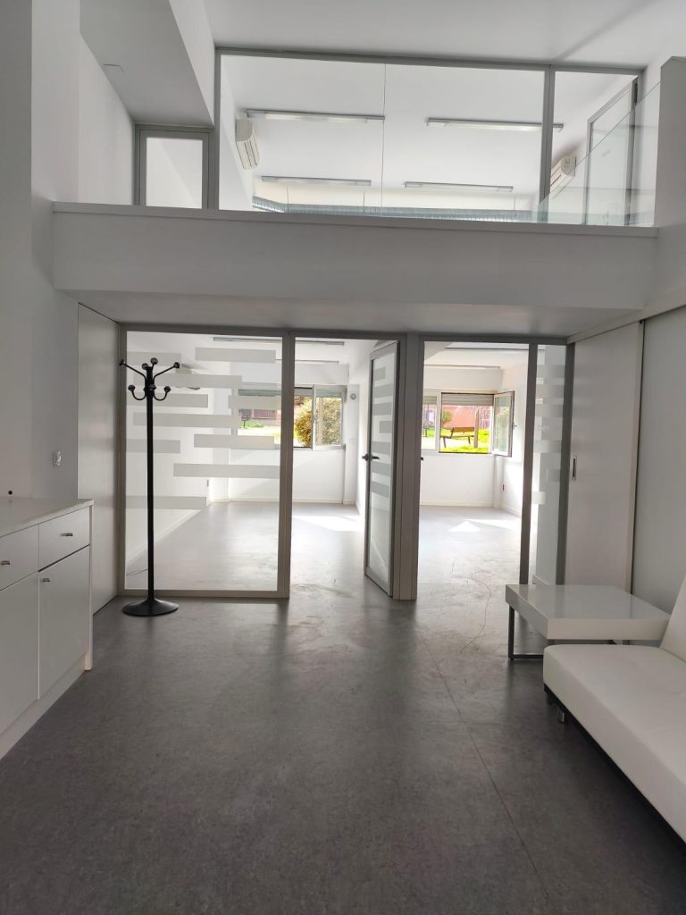 Bonita oficina en alquiler en Barañain