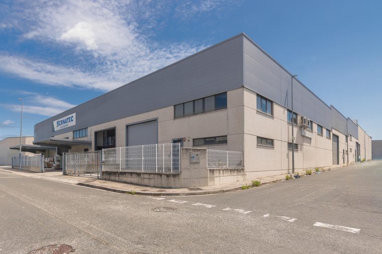 Nave industrial de 1.258 m² en el Polígono Noáin-Esquíroz